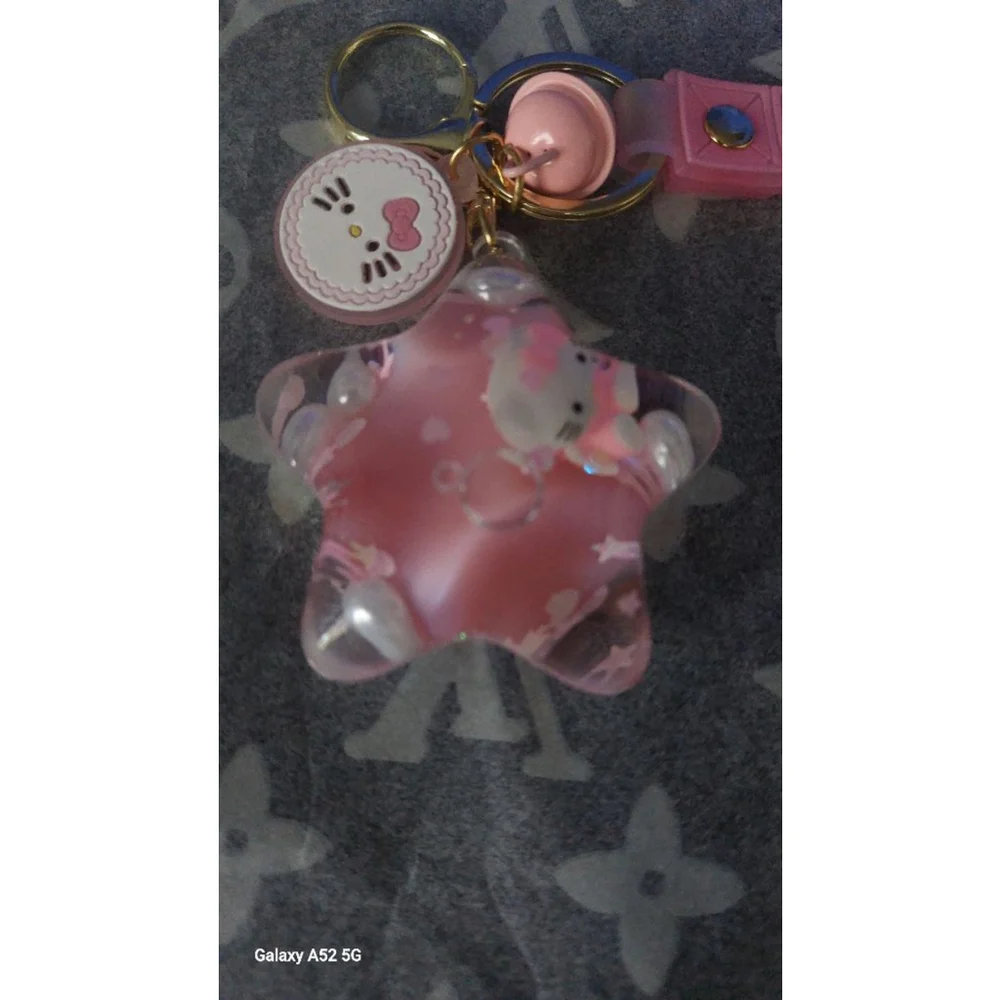 Star shape Hello Kitty snow globe Pink & White Keychain
